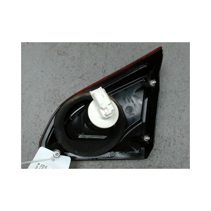 FEU ARRIERE INTERIEUR GAUCHE NISSAN QASHQAI