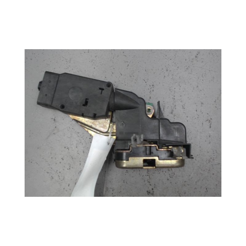 SYSTEME CONDAMNATION AVANT GAUCHE VOLVO S40 -2000
