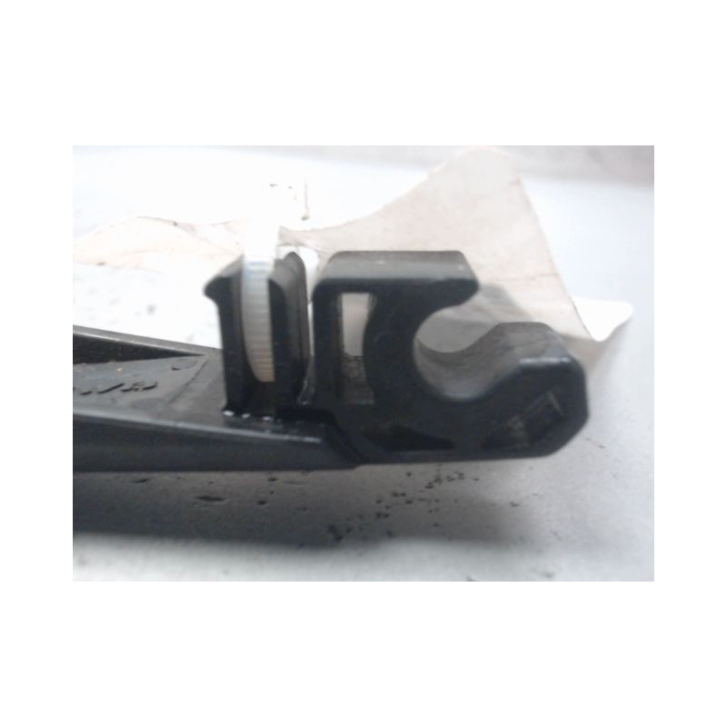 BRAS ESSUIE-GLACE ARRIERE TOYOTA RAV4 2003-