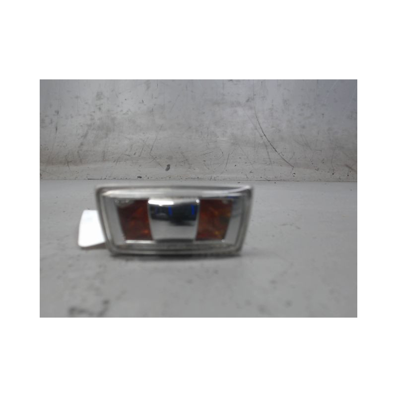 REPETITEUR AILE DROIT OPEL INSIGNIA