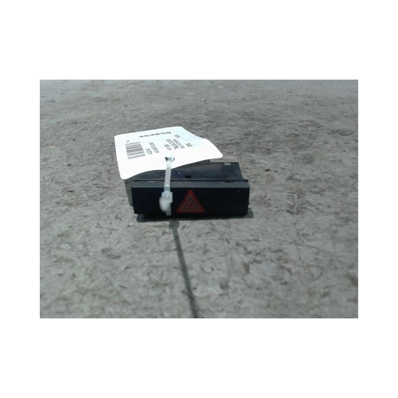 BOUTON DE WARNING AUDI A6 AVANT 2005-