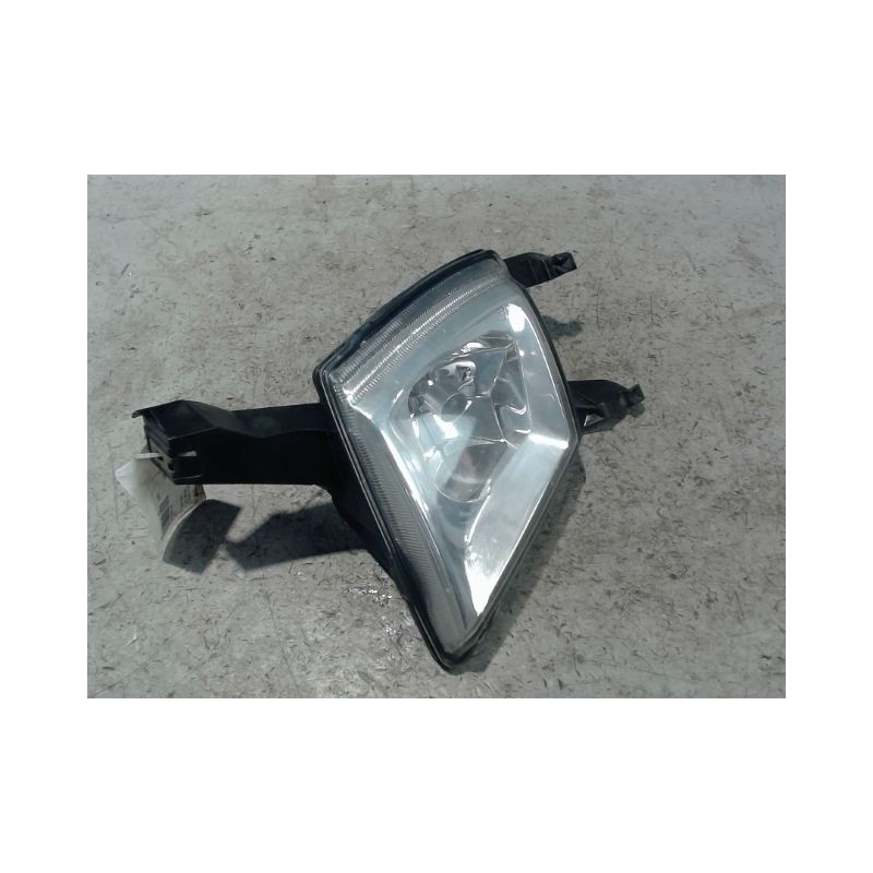 PHARE ANTIBROUILLARD AVANT DROIT PEUGEOT 407