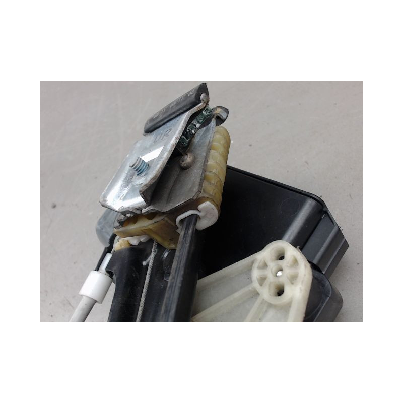 MECANISME LEVE-GLACE AVANT DROIT VOLKSWAGEN POLO