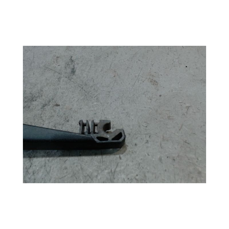BRAS ESSUIE-GLACE ARRIERE TOYOTA AYGO