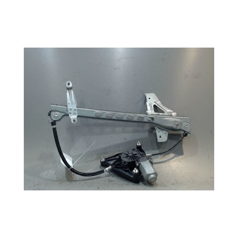 MECANISME+MOTEUR LEVE-GLACE AVANT DROIT TOYOTA AYGO