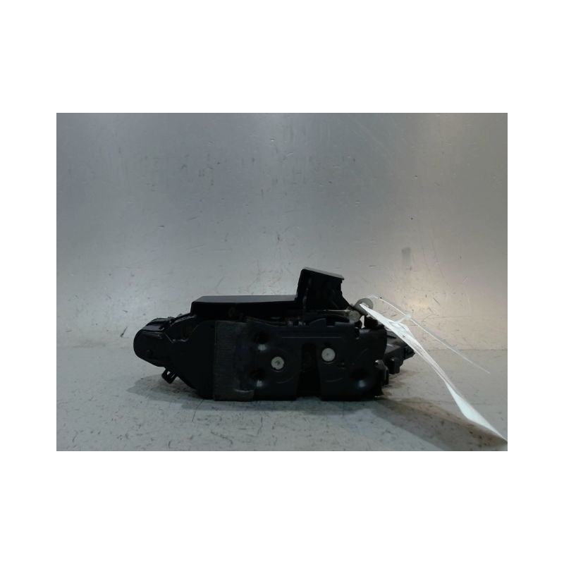 SYSTEME CONDAMNATION AVANT DROIT VOLVO V50