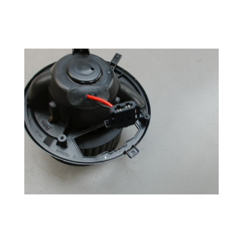 MOTEUR VENTILATEUR CHAUFFAGE VOLKSWAGEN TOURAN