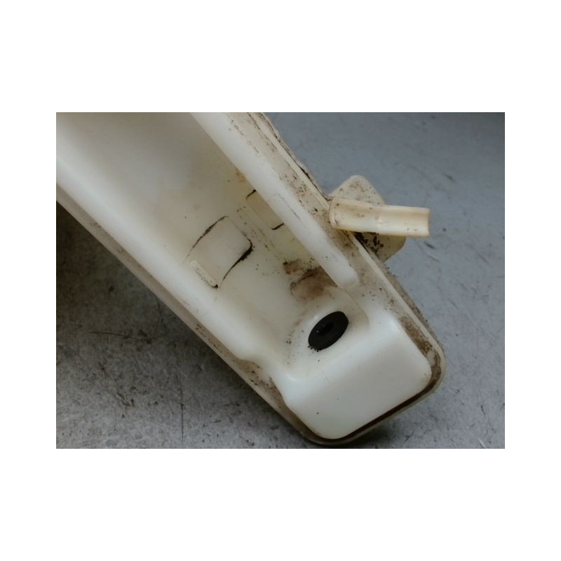 RESERVOIR LAVE-GLACE AVANT VOLKSWAGEN PASSAT SW 2005-