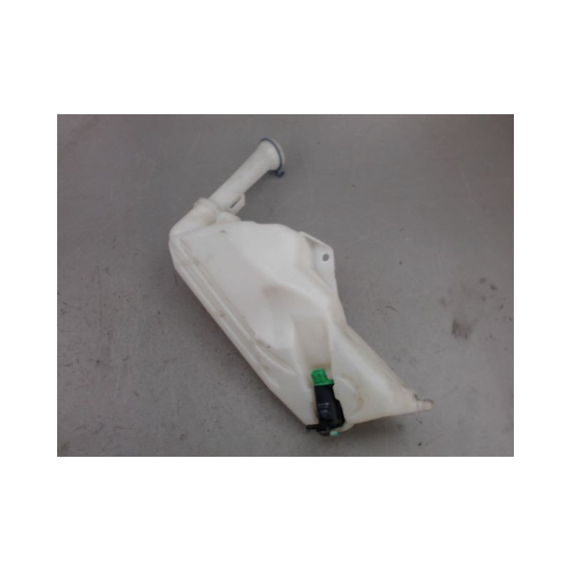 RESERVOIR LAVE-GLACE AVANT PEUGEOT 206