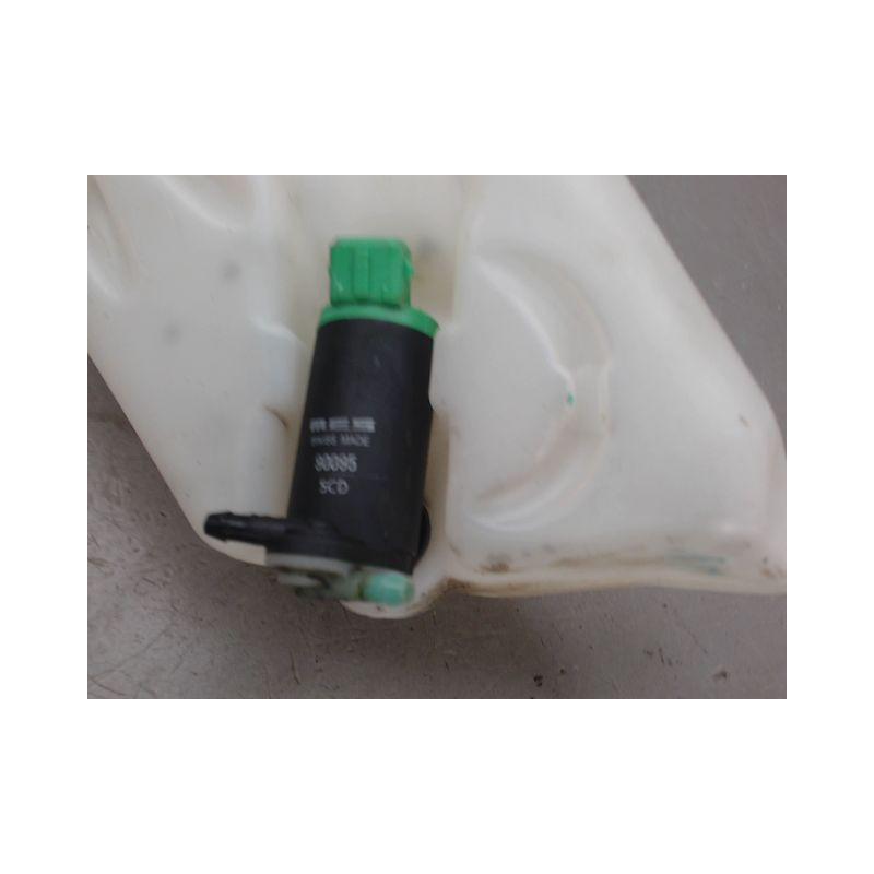 RESERVOIR LAVE-GLACE AVANT PEUGEOT 206