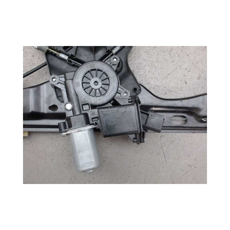 MECANISME LEVE-GLACE AVANT DROIT OPEL ASTRA