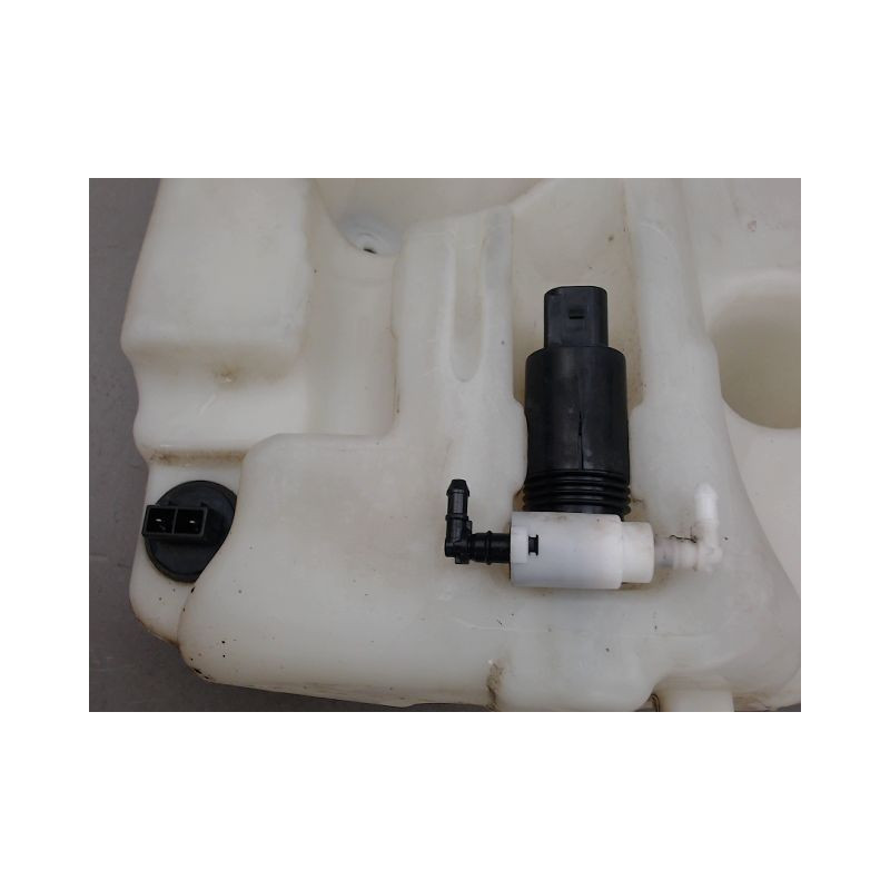 RESERVOIR LAVE-GLACE AVANT MERCEDES CLASSE ML
