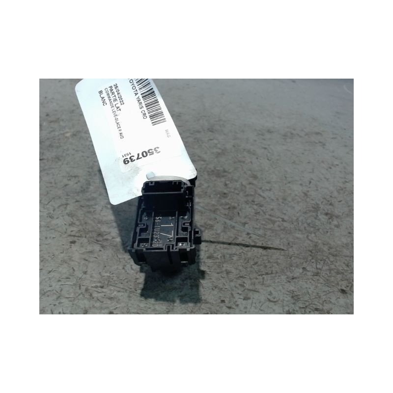 COMMANDE LEVE-GLACE PORTE AVD TOYOTA YARIS CRO