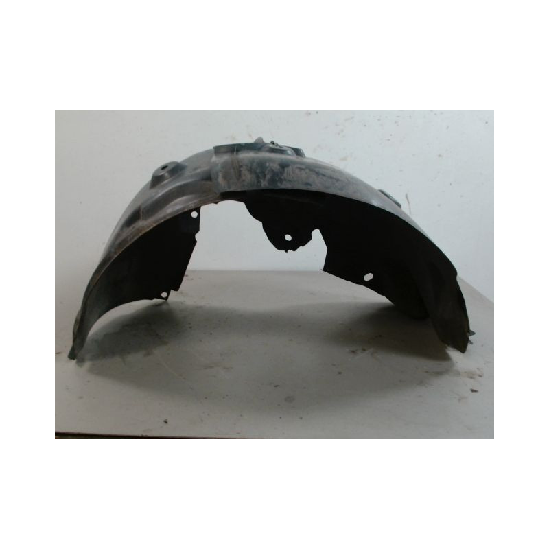 PARE-BOUE AVANT GAUCHE RENAULT MEGANE