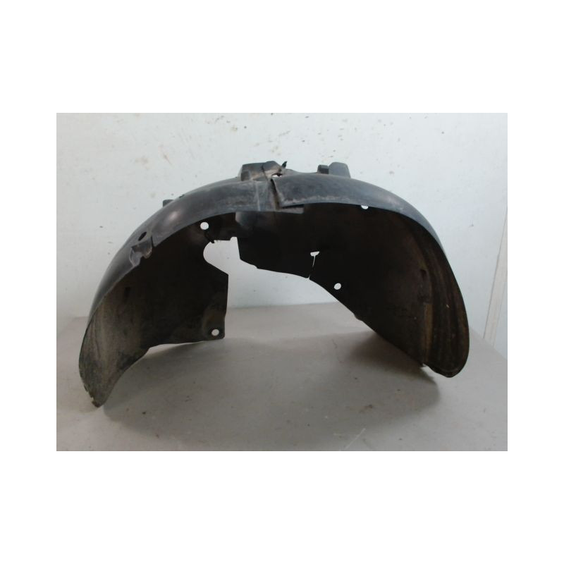 PARE-BOUE AVANT GAUCHE RENAULT CLIO