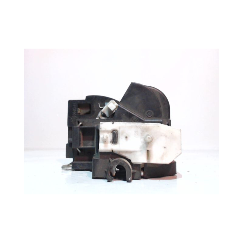 SERRURE PORTE AVANT DROIT RENAULT CLIO II CAMPUS 06-