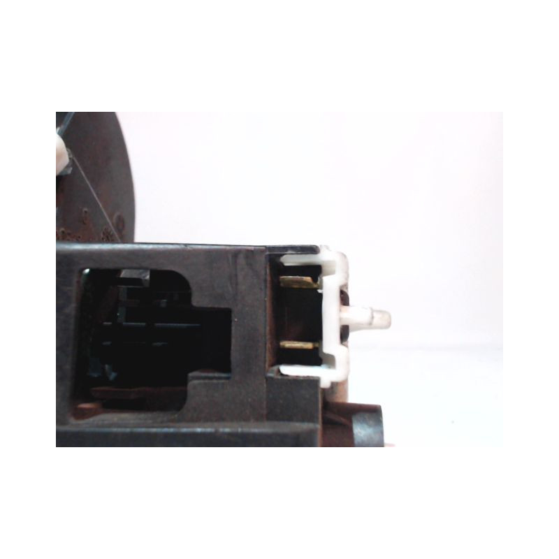 SERRURE PORTE AVANT DROIT RENAULT CLIO II CAMPUS 06-