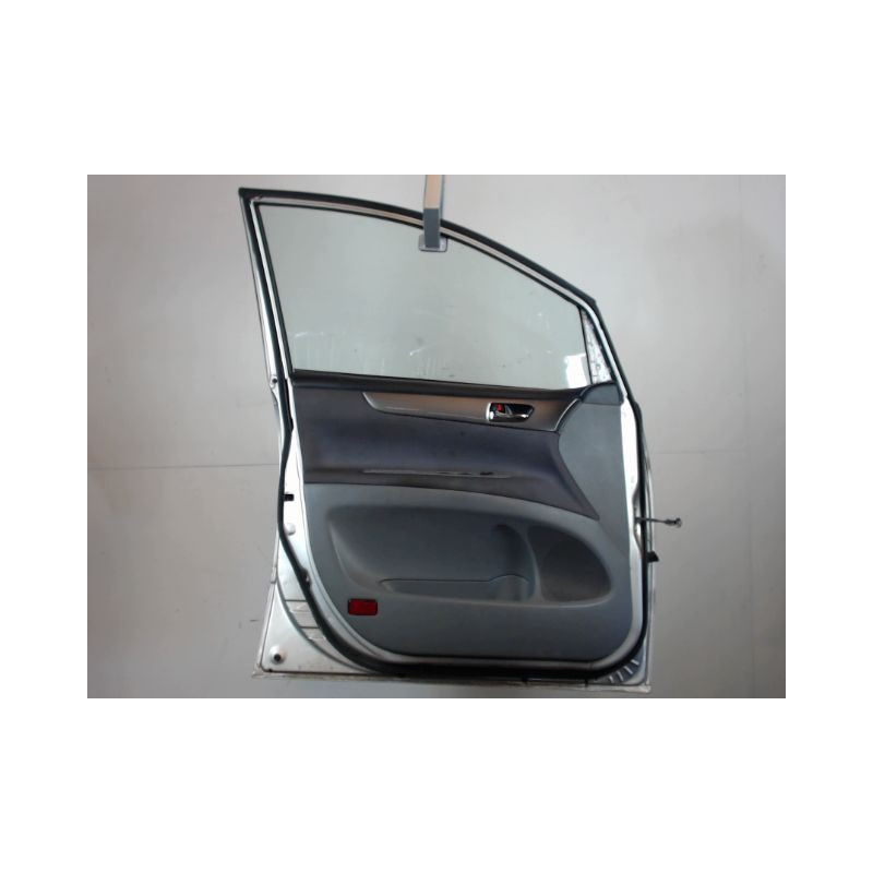 PORTE AVANT GAUCHE TOYOTA AVENSIS