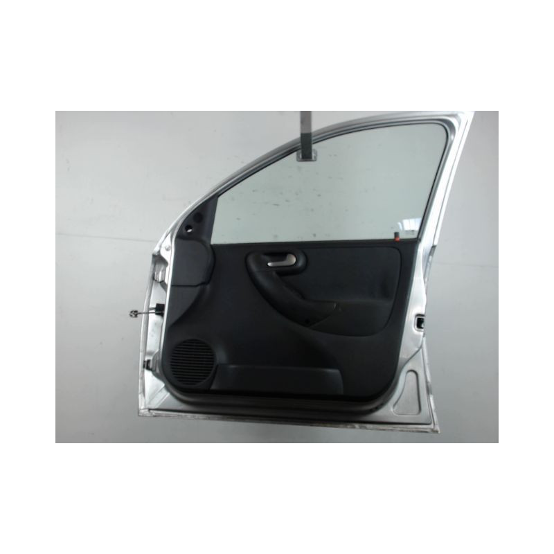PORTE AVANT DROIT OPEL CORSA