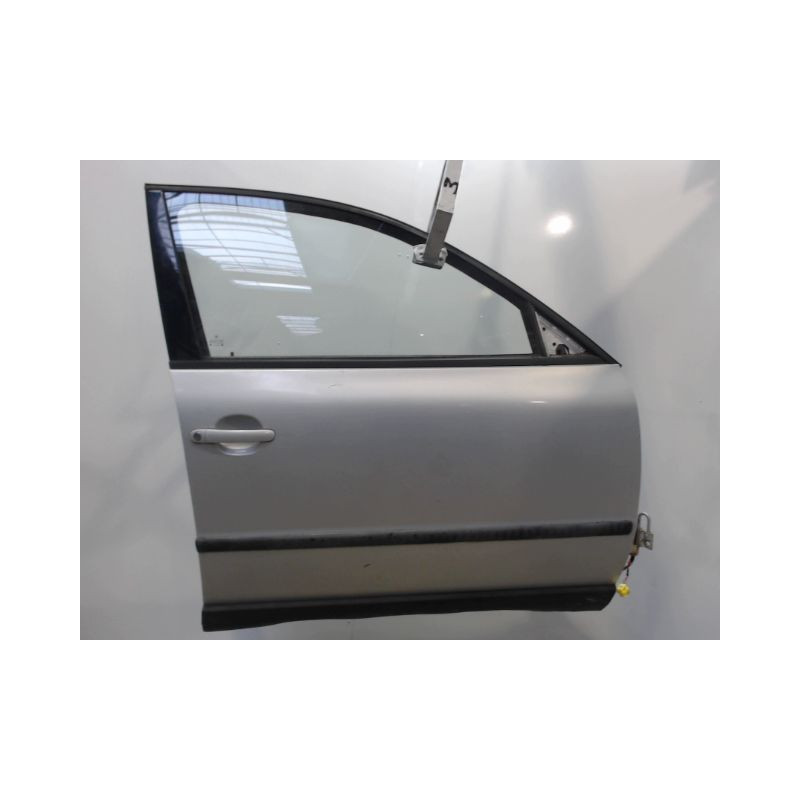 PORTE AVANT DROIT VOLKSWAGEN PASSAT 96-2000