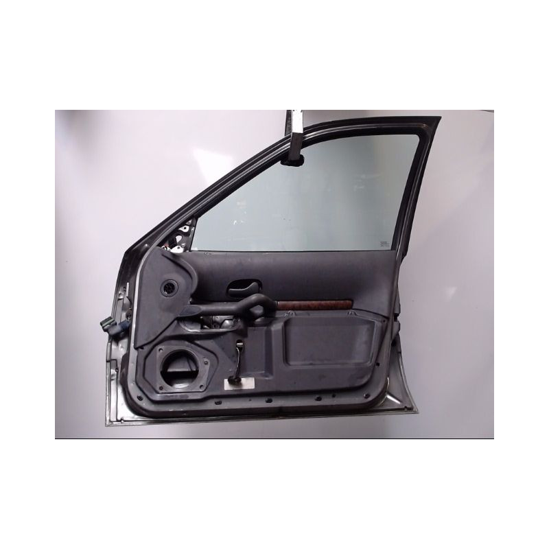 PORTE AVANT DROIT RENAULT SAFRANE 96 -2000