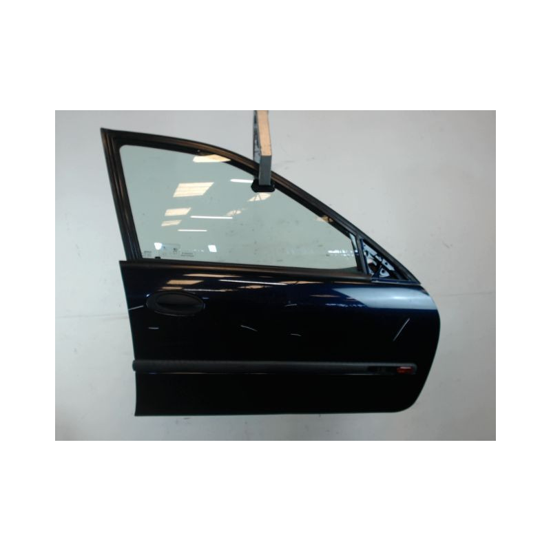 PORTE AVANT DROIT RENAULT LAGUNA NEVADA -98
