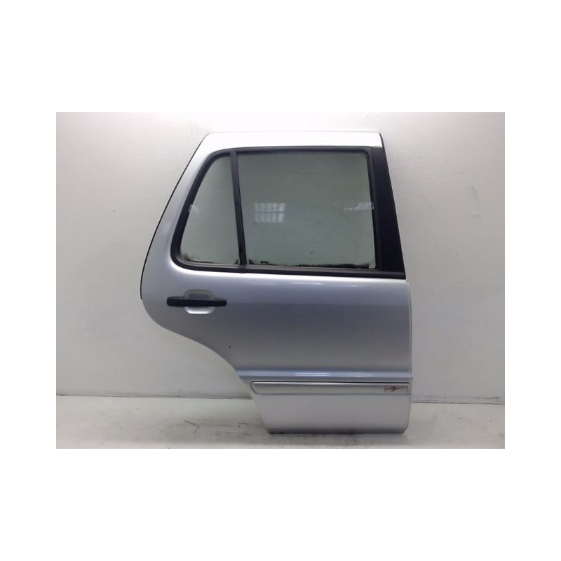 PORTE ARRIERE DROIT MERCEDES CLASSE ML