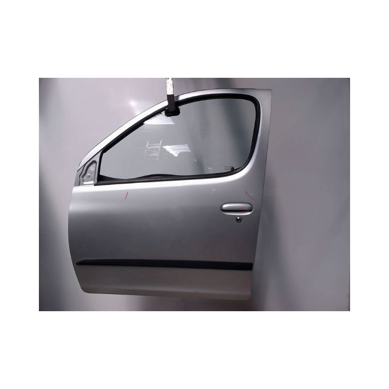 PORTE AVANT GAUCHE TOYOTA YARIS VERSO -2003