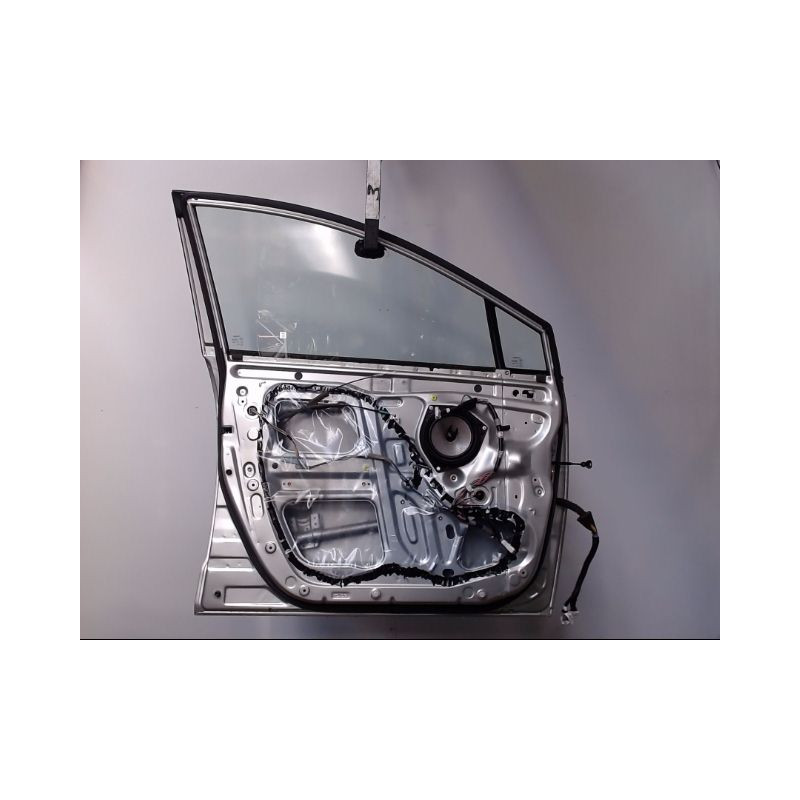 PORTE AVANT GAUCHE TOYOTA COROLLA VERSO 2004-2007