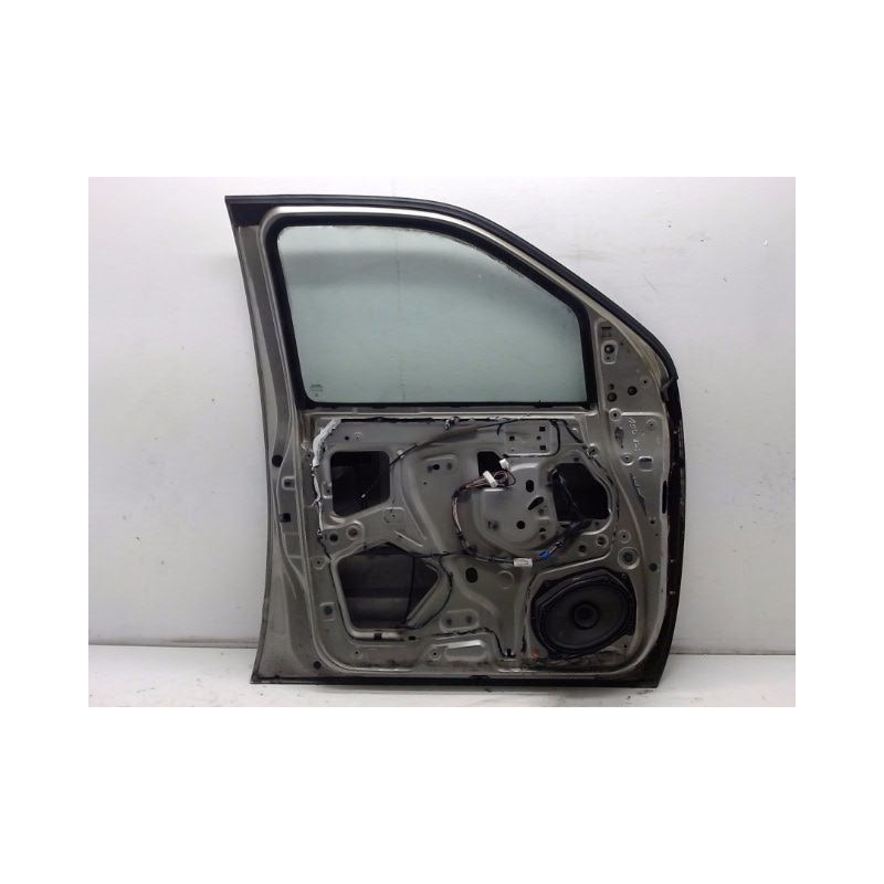 PORTE AVANT GAUCHE NISSAN PATHFIND.