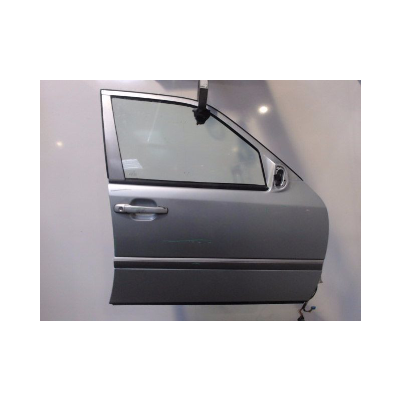 PORTE AVANT DROIT MERCEDES C250