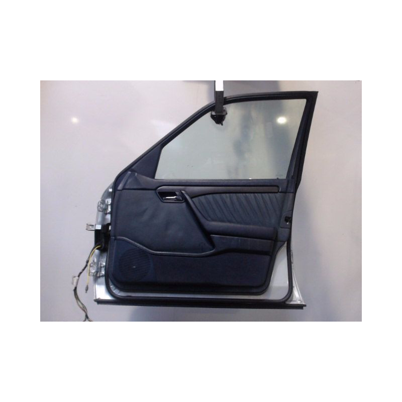 PORTE AVANT DROIT MERCEDES C250