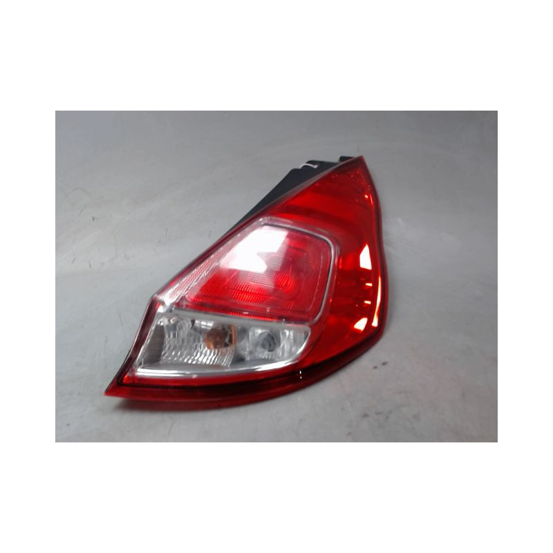 FEU ARRIERE DROIT FORD FIESTA