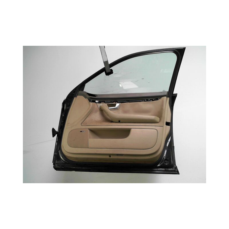PORTE AVANT DROIT AUDI A4 AVANT 99-2001