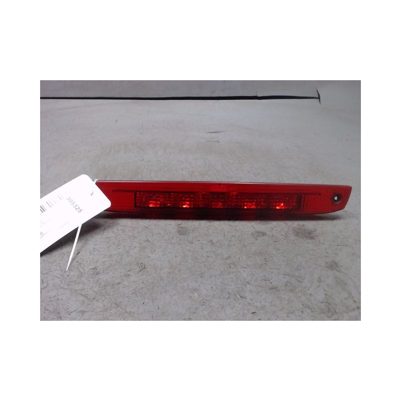 FEUX STOP SUPPLEMENTAIRE FORD FOCUS 2008-