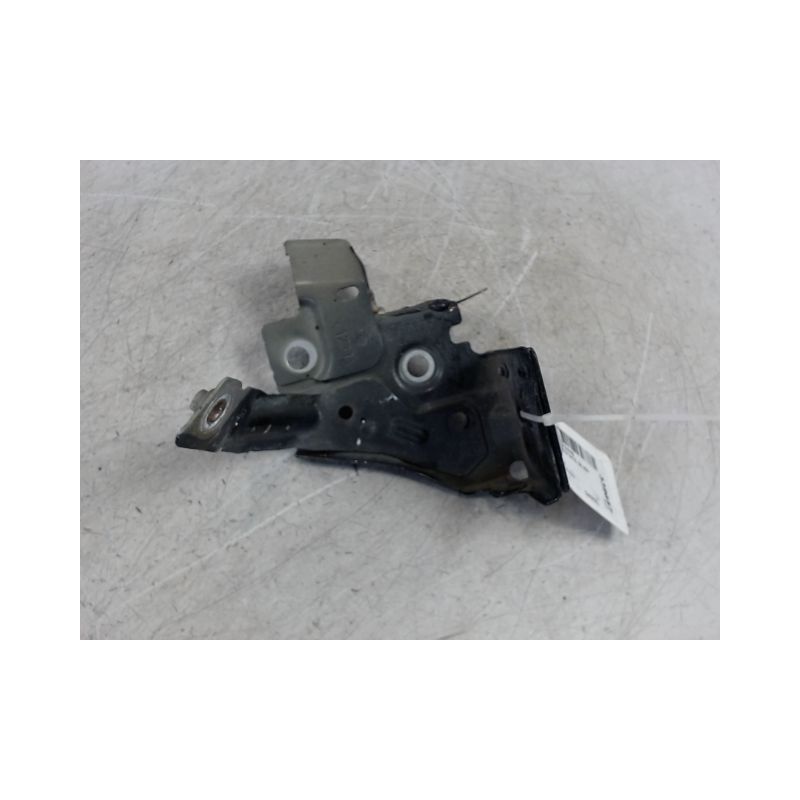SUPPORT AILE AVD RENAULT MEGANE III ESTATE 09-