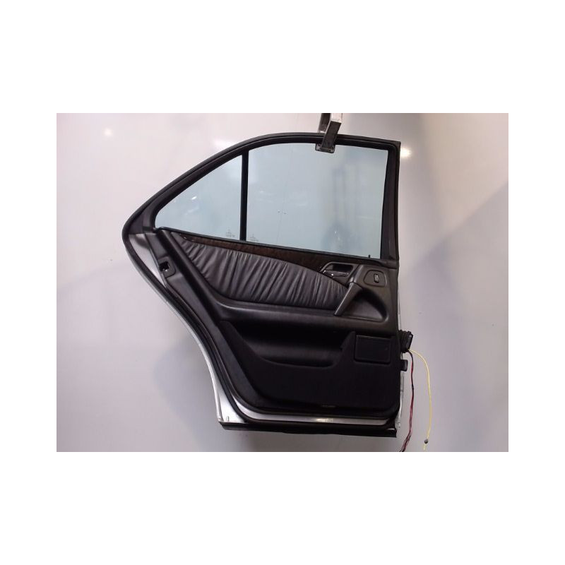 PORTE ARRIERE GAUCHE MERCEDES E200