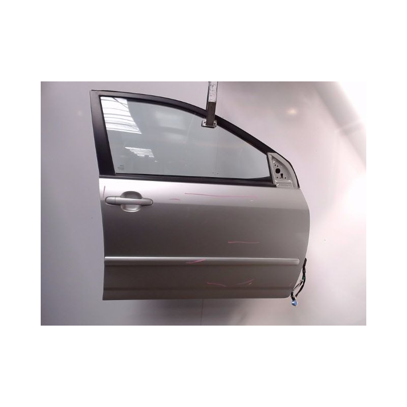PORTE AVANT DROIT TOYOTA COROLLA 2004-