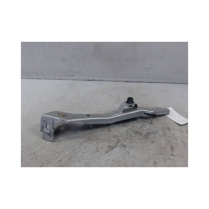 TOLE PORTE PHARE GAUCHE RENAULT MEGANE III 2008-