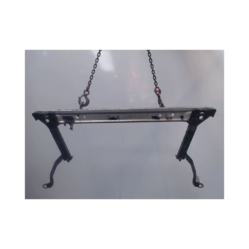 TRAVERSE INFERIEURE ARMATURE AVANT RENAULT SCENIC III 2009-