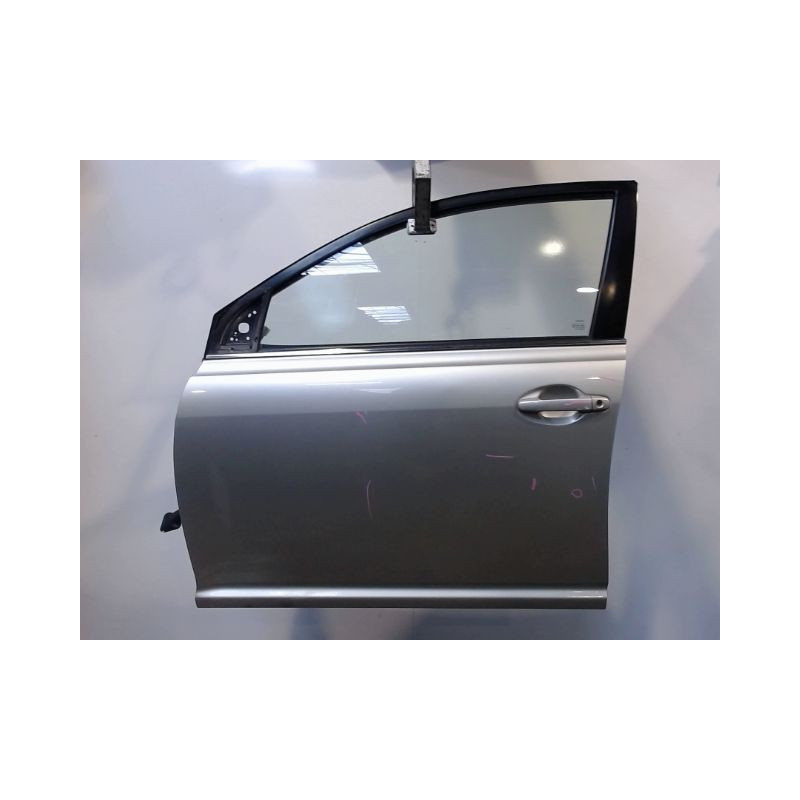 PORTE AVANT GAUCHE TOYOTA AVENSIS 2003-