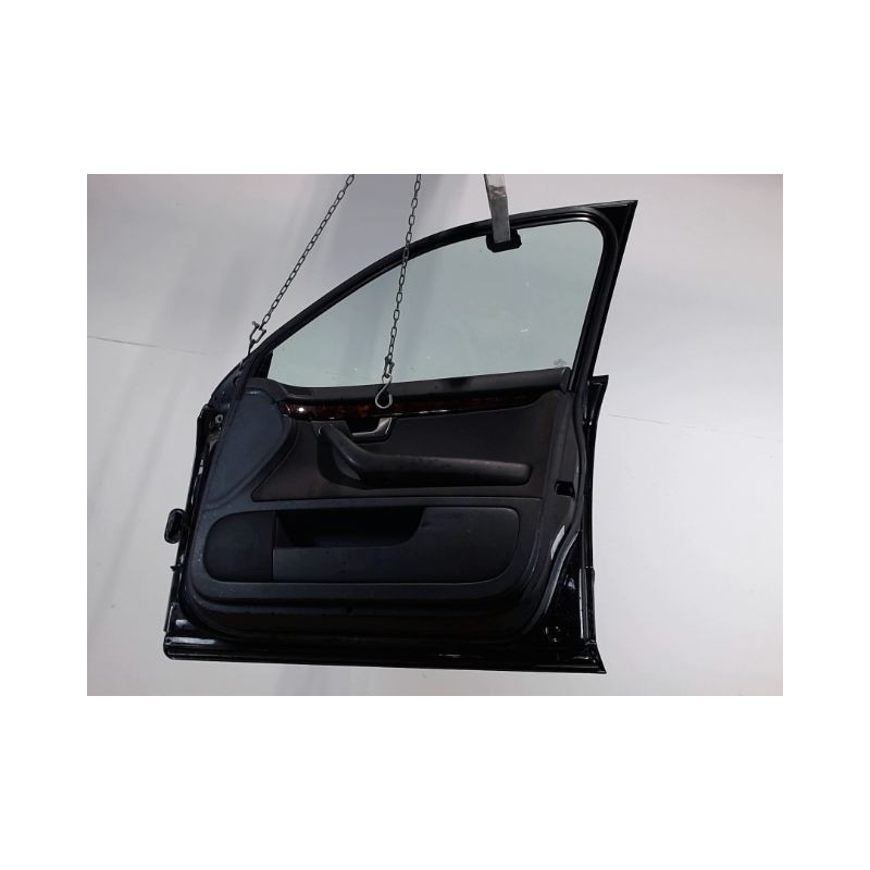 PORTE AVANT DROIT AUDI A4 2004-