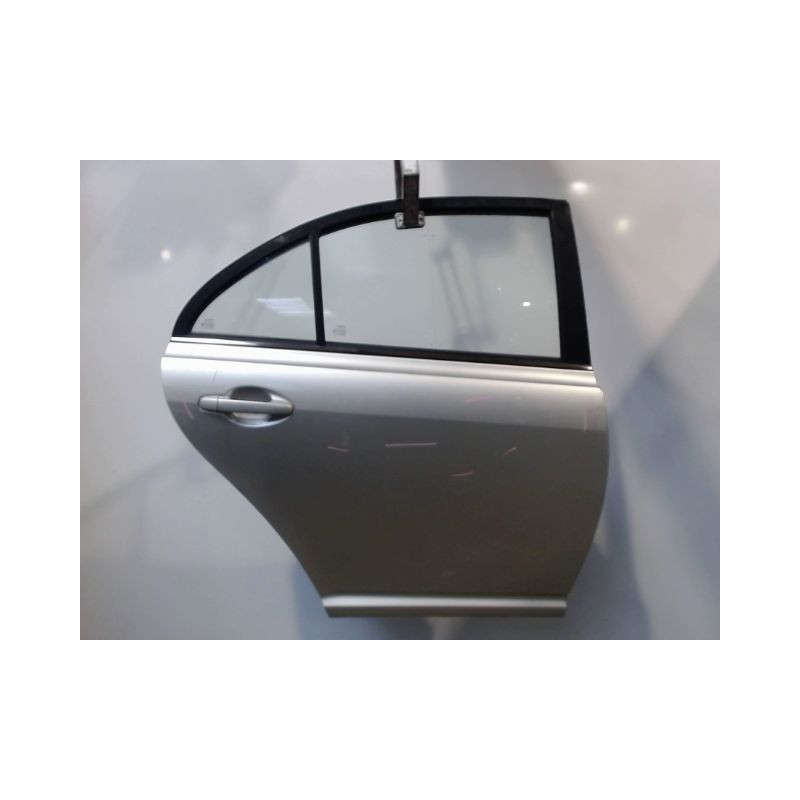PORTE ARRIERE DROIT TOYOTA AVENSIS 2003-