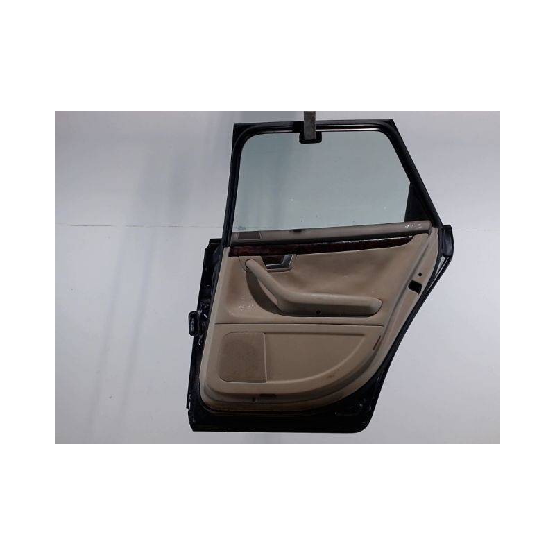 PORTE ARRIERE DROIT AUDI A4 AVANT 01-04