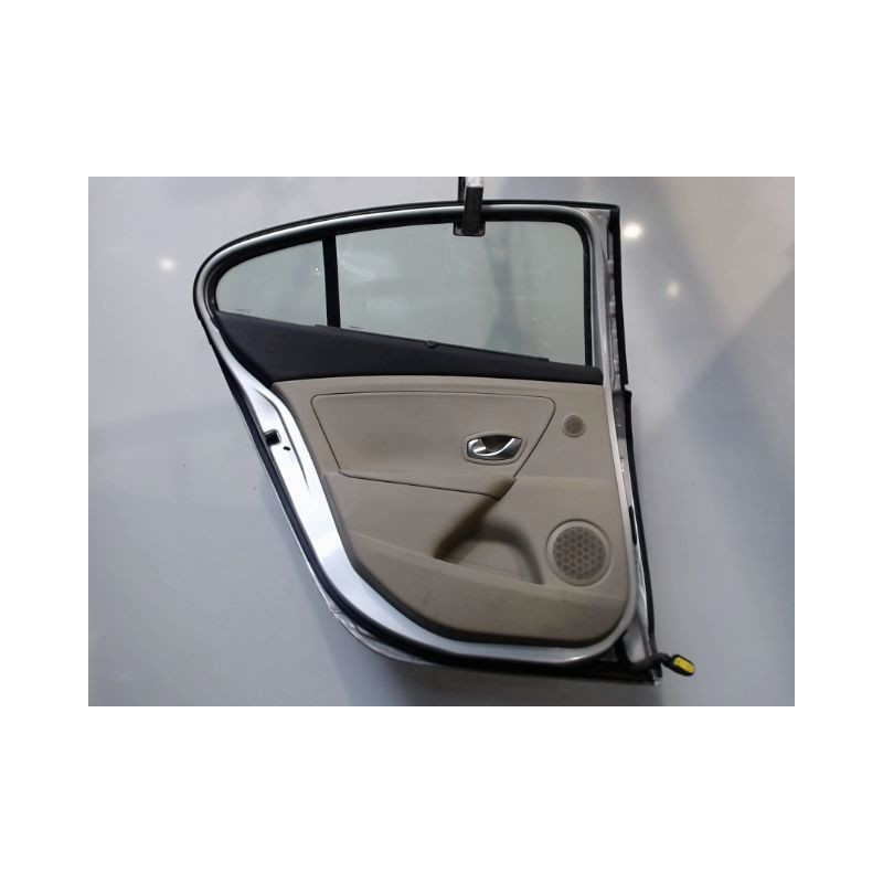 PORTE ARRIERE GAUCHE RENAULT FLUENCE
