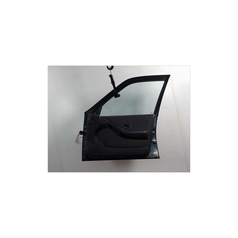 PORTE AVANT DROIT PEUGEOT 405