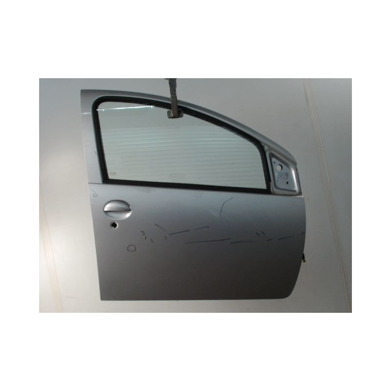 PORTE AVANT GAUCHE TOYOTA AYGO