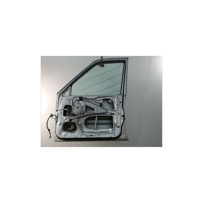 PORTE AVANT DROIT NISSAN TERRANO