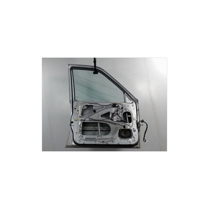 PORTE AVANT GAUCHE NISSAN TERRANO