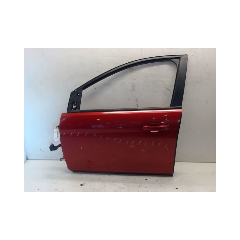 PORTE AVANT GAUCHE FORD FOCUS